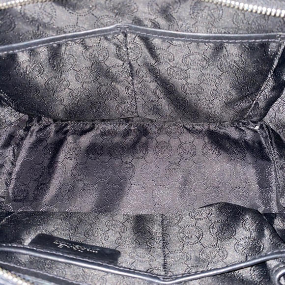 🔴Michael Kors Selma Micro-Stud Leather Satchel - Picture 5 of 8